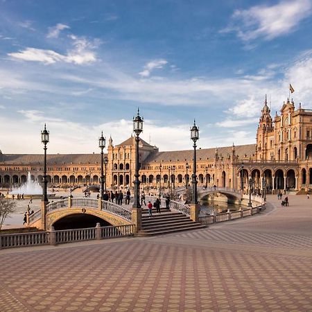 Froilan City Walls By Valcambre Apartment Seville Exterior photo