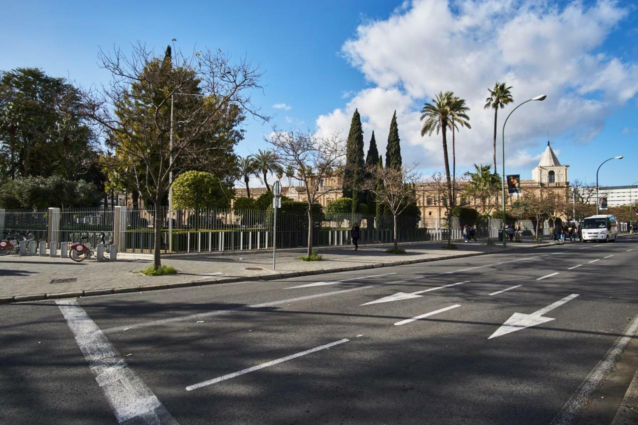 Froilan City Walls By Valcambre Apartment Seville Exterior photo